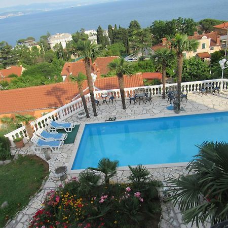 Apartments Villa Palme Opatija Exterior foto