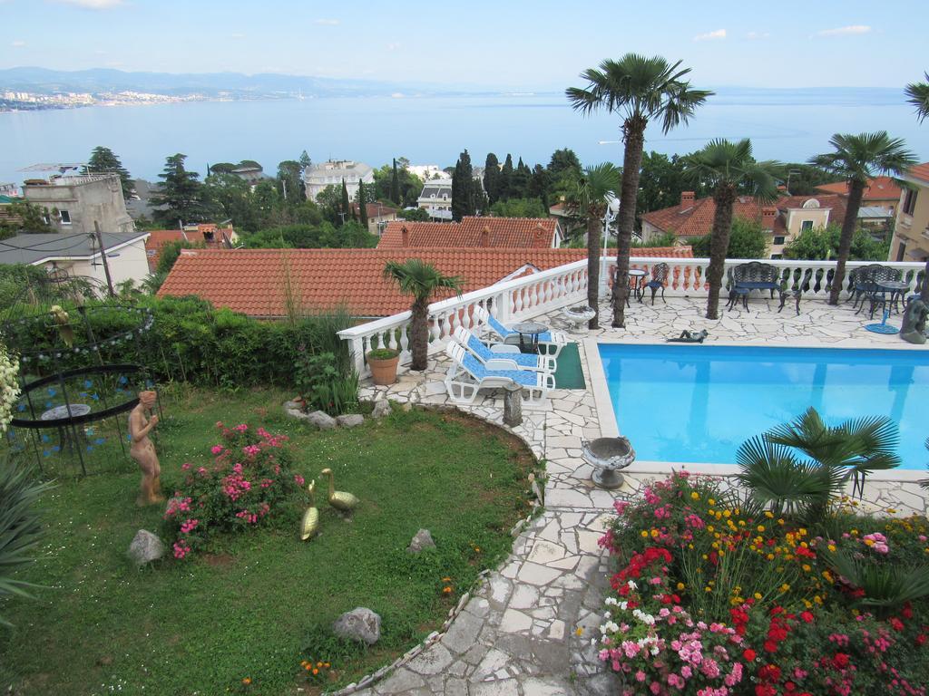Apartments Villa Palme Opatija Exterior foto