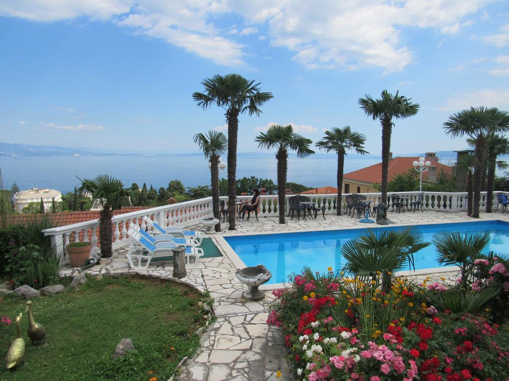 Apartments Villa Palme Opatija Exterior foto